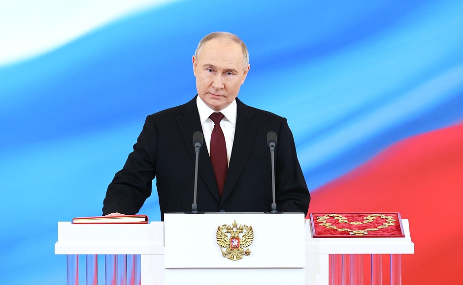 В Путин.jpg