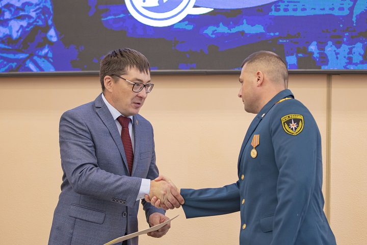 IIBR0406 2.jpg IIBR0406 2.jpg