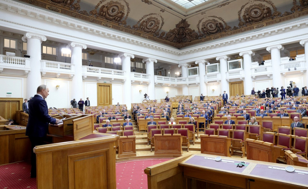 qPjXwxoktldcaUp4d6dzmIR7rQ6ubLDg 2.jpg