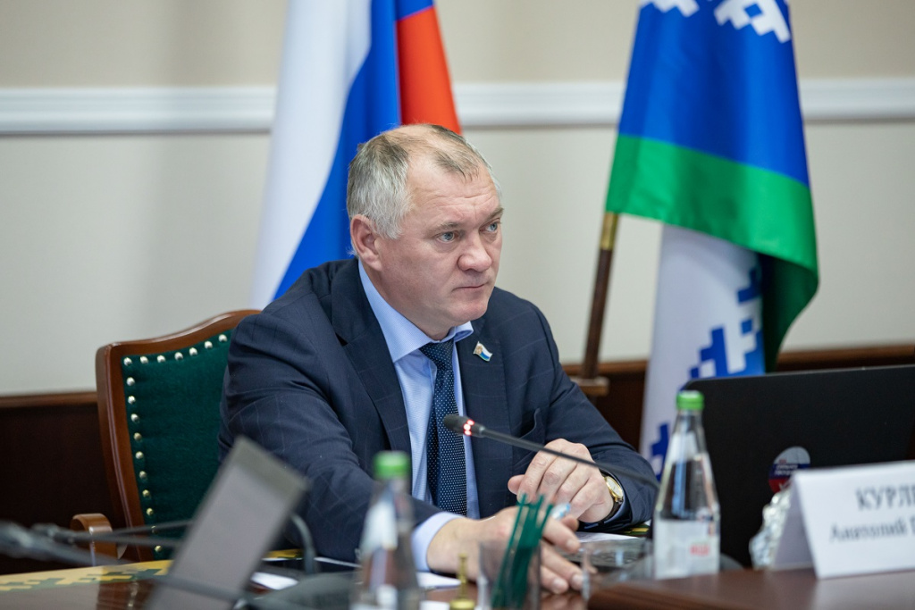 AIBR9775 2.jpg