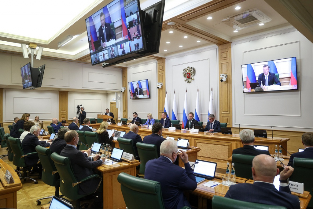 Zasedanie_Prezidiuma_Soveta_zakonodatelei_2.jpg Zasedanie_Prezidiuma_Soveta_zakonodatelei_2.jpg