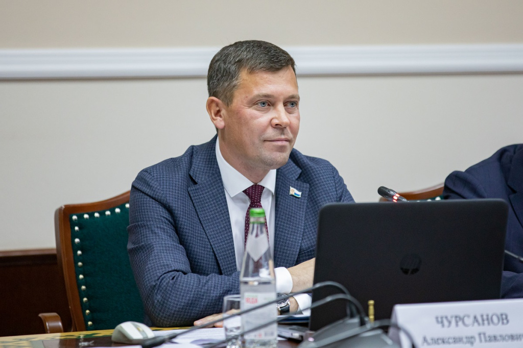 AIBR0110 2.jpg AIBR0110 2.jpg