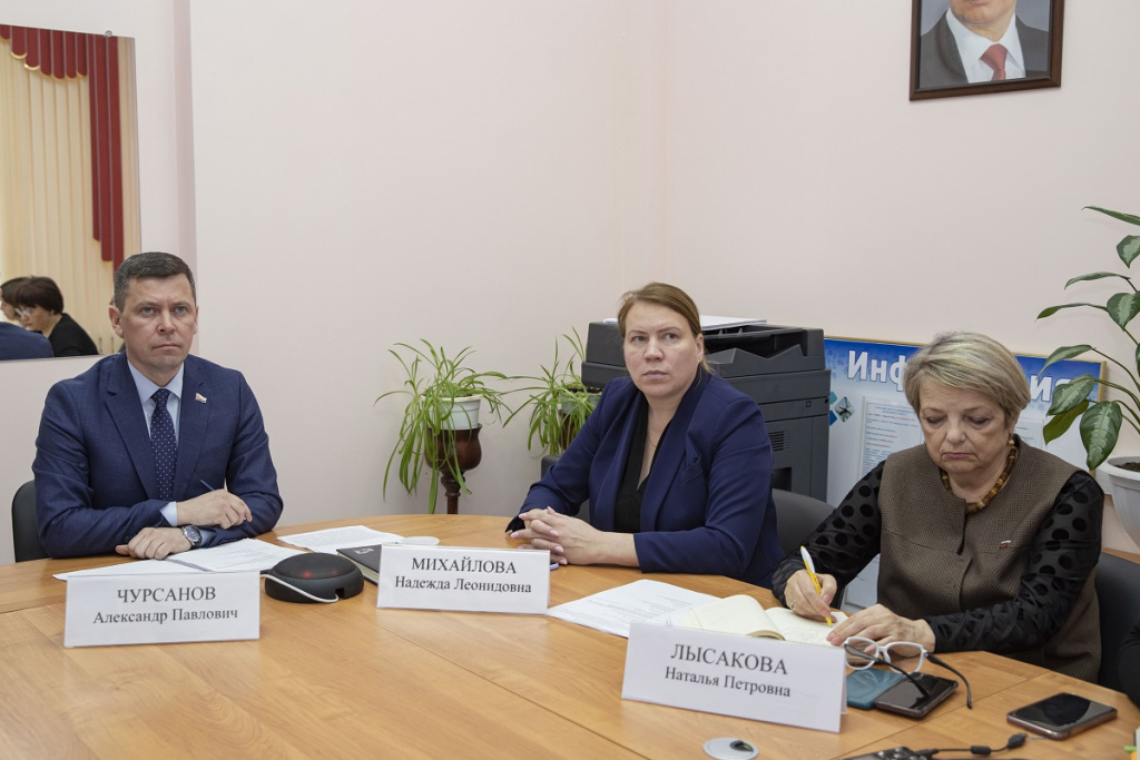 IIBR7458 2.jpg
