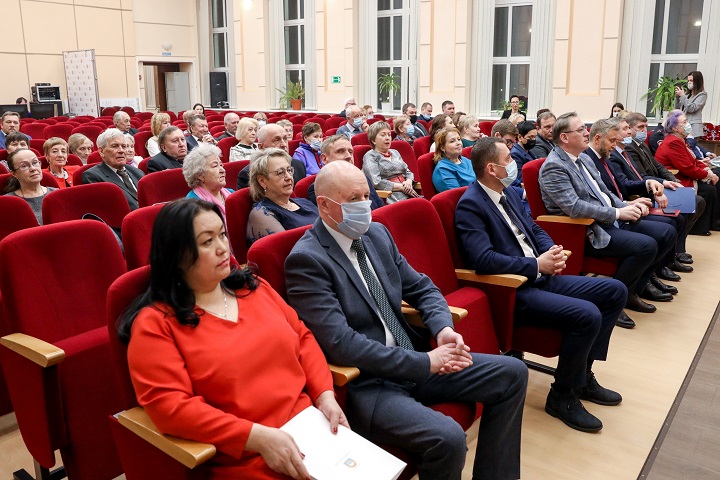 SHU_1739_2.jpg SHU_1739_2.jpg