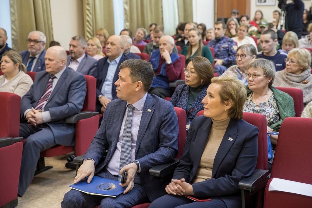AIBR5729 2.jpg AIBR5729 2.jpg