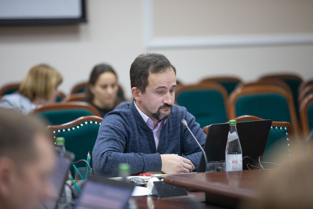 AIBR1258 2.jpg AIBR1258 2.jpg