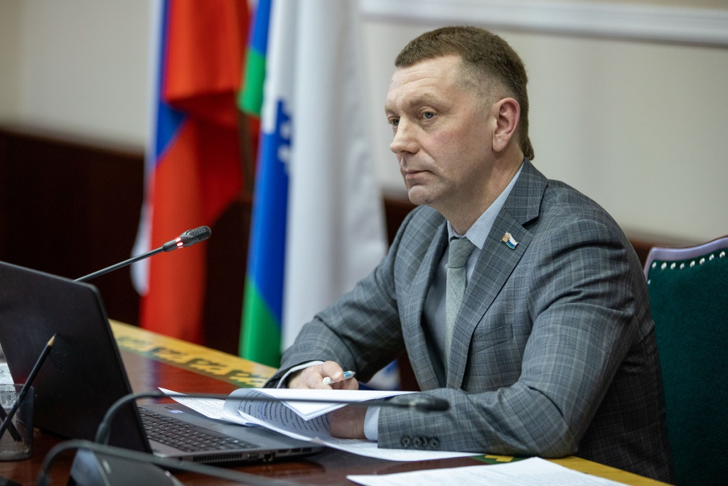 Шестаков Е.Н. Комиссия по образованию 2.jpg Шестаков Е.Н. Комиссия по образованию 2.jpg